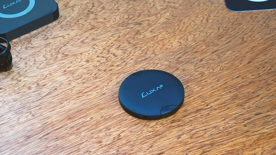 LUXA2 S100 Wireless Charger Review (5)