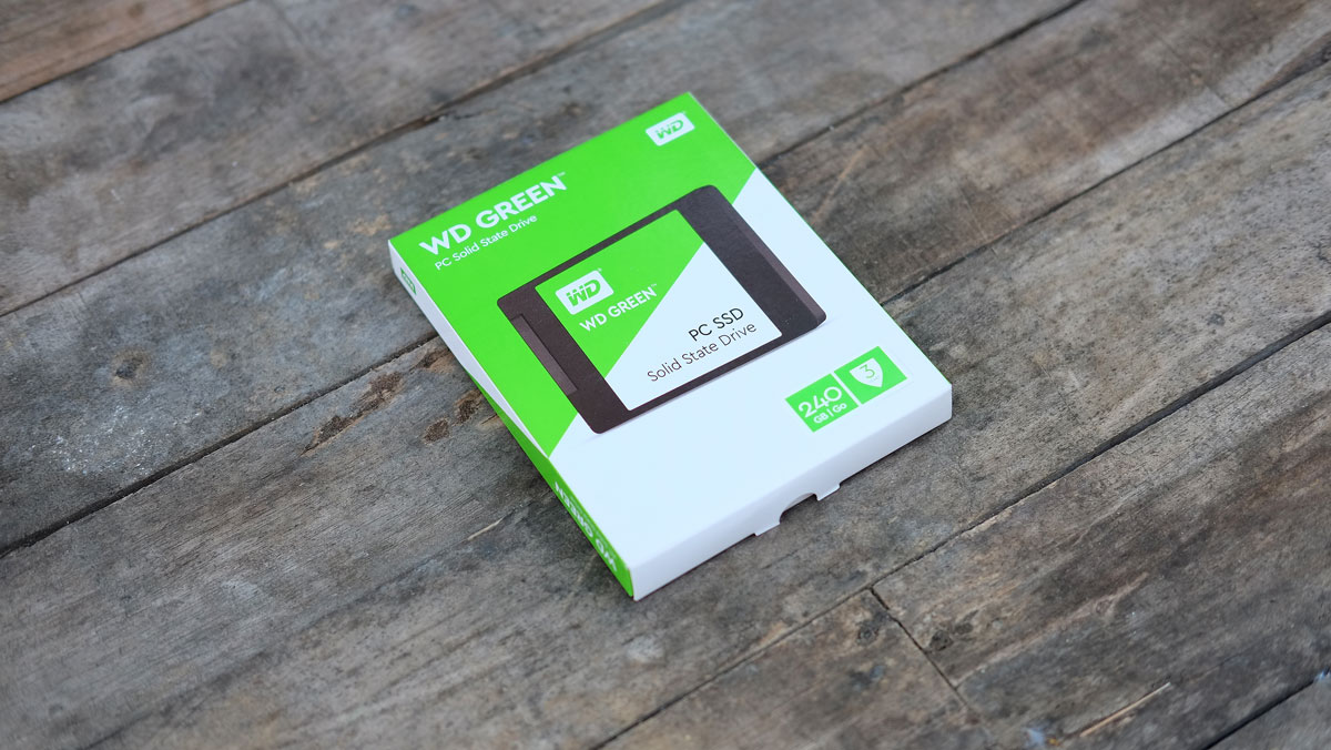 Wd green 240gb. Wds240g2g0a-00jh30. Смарт,у 240ssd. Тест скорости wds240g2g0a. Синий зеленый SATA совместимость.