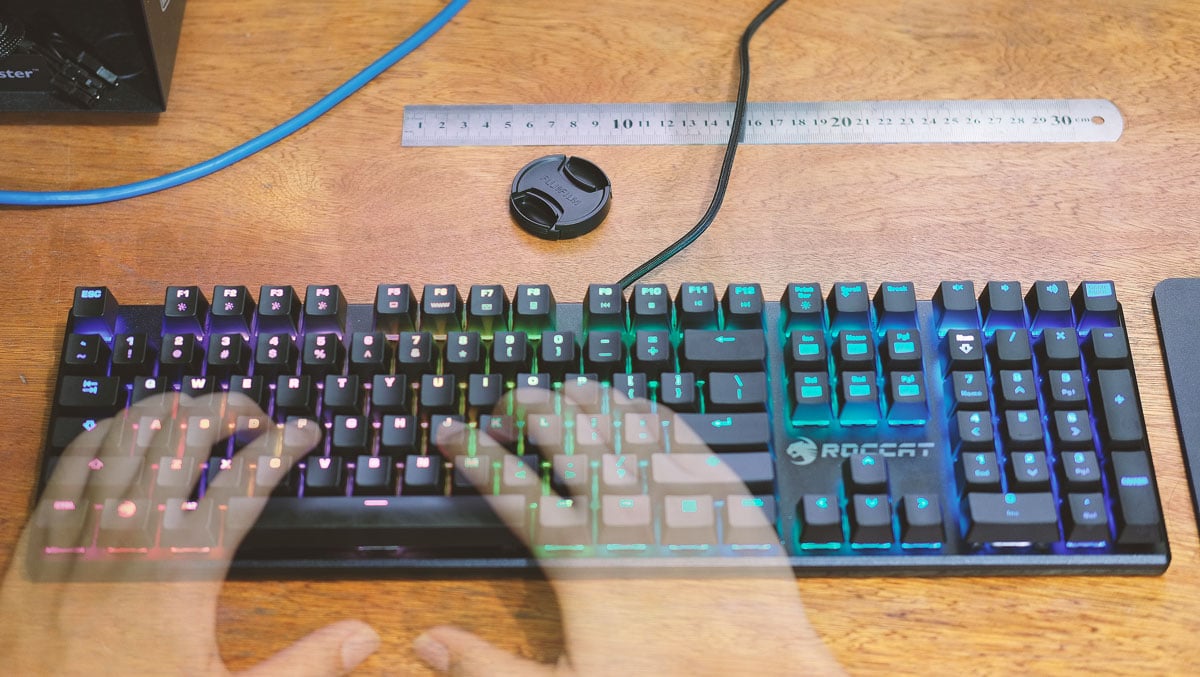 ROCCAT-Suora-FX-RGB-(22)