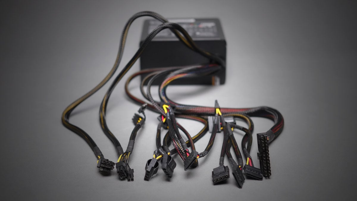 Thermaltake Smart RGB PSU 700W 10